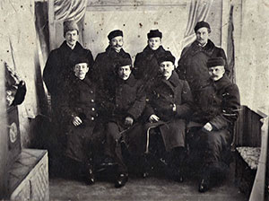 Белосельский Евлампий Иванович (нижний ряд слева), 6 января 1907 г.